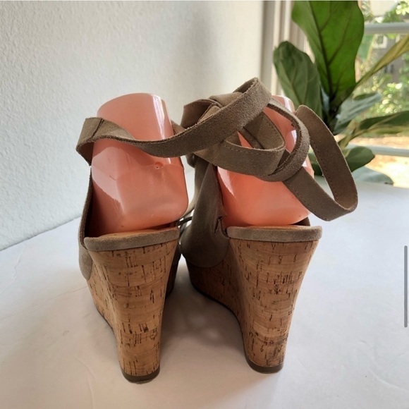 MARC FISHER open toe tie up tan espadrille shoes - Picture 13 of 16